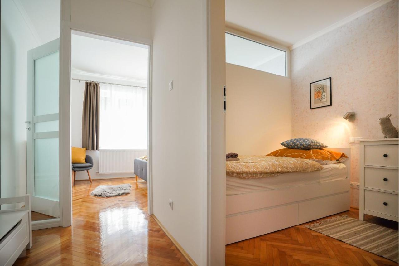 Piroska Bartokteri Apartman 02 Eger Exterior photo
